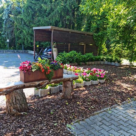Hotel Landgasthof Fromm Untergruppenbach Экстерьер фото